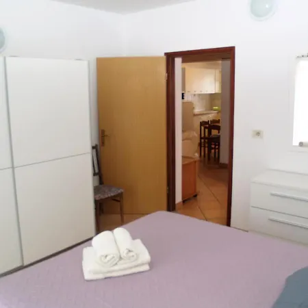 Apartment Mirjana *