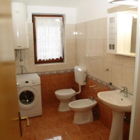 Apartment Mirjana *